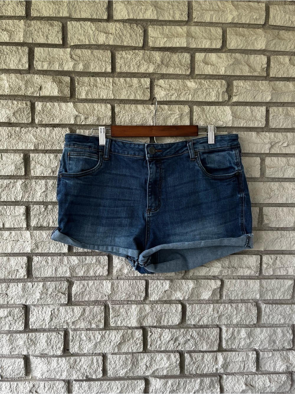 KUT from the Kloth Medium Wash Roll Cuff Denim Shorts Size 16